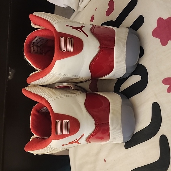 Jordan Cherry 11s - Size 2.5Y - Picture 4 of 4
